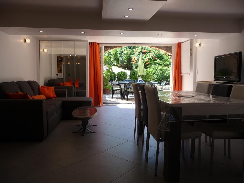 Appartement Castagniers ภายนอก รูปภาพ