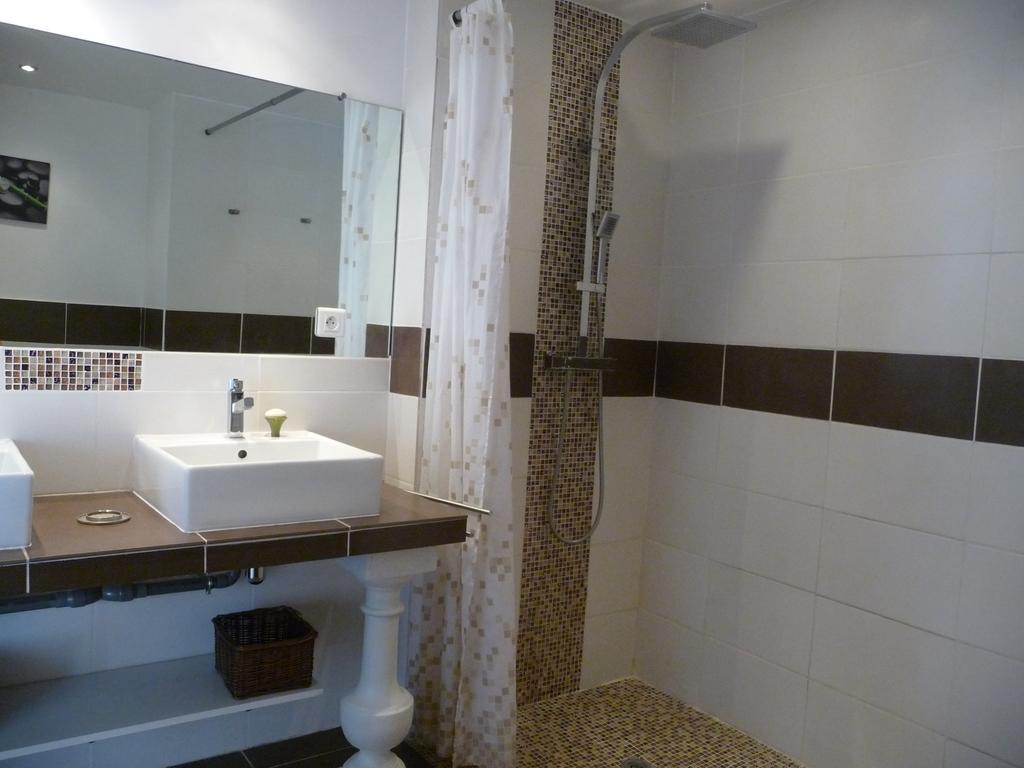 Appartement Castagniers ภายนอก รูปภาพ